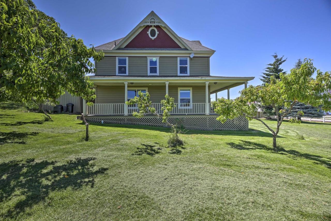 Storybook Glade Historical Homestead With Views! Hood River Eksteriør bilde